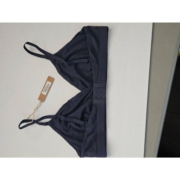 COPY - Skims bra Nwt - Picture 6 of 10